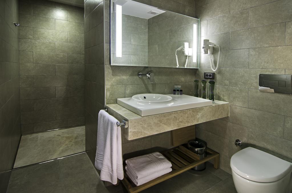 Deluxe Room with Sea View,1275365344:JPEG