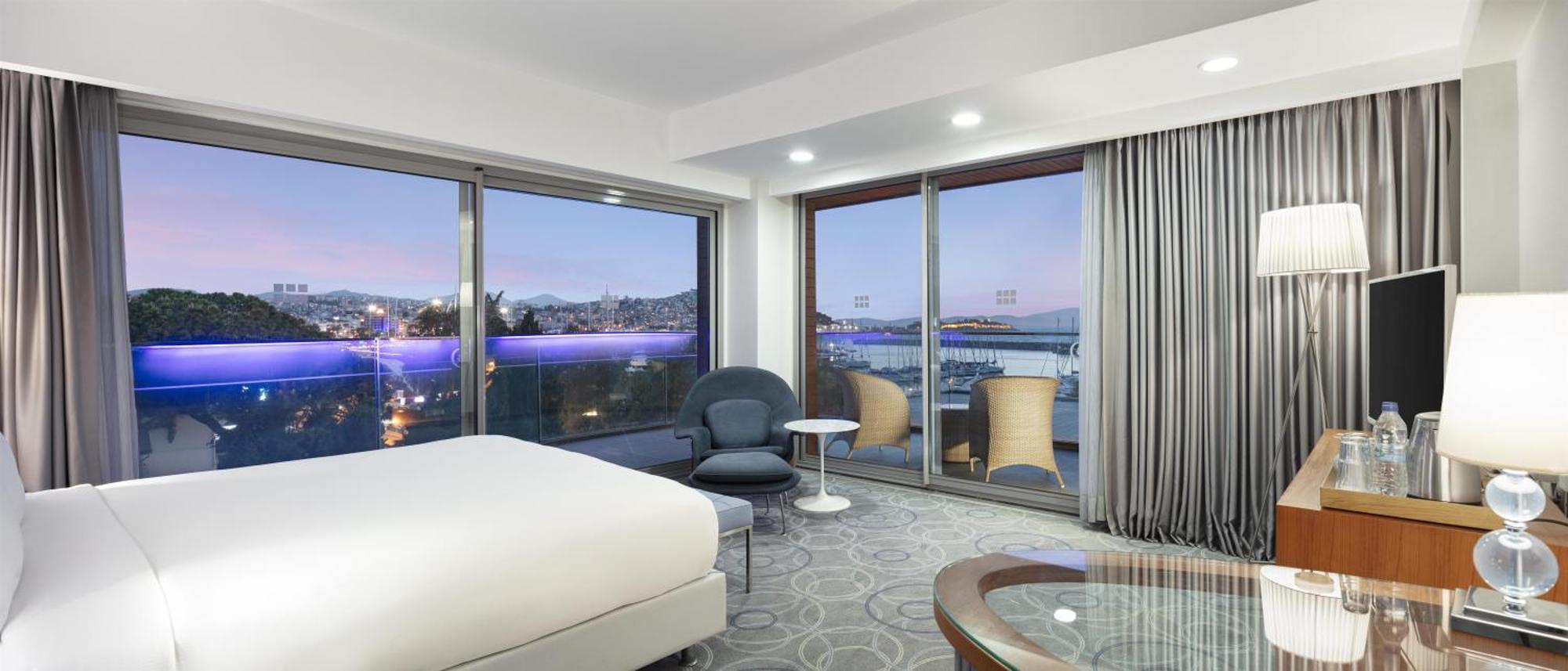King Deluxe Room Marina View