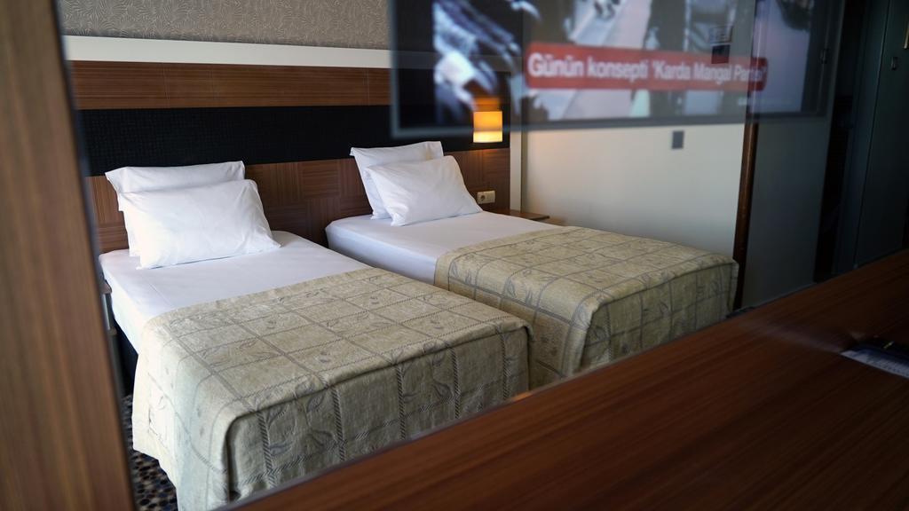 Double or Twin Room City View
