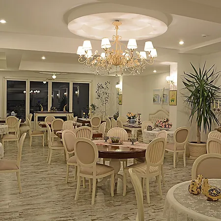 La Vista Boutique Hotel & Spa (Adults Only)-3