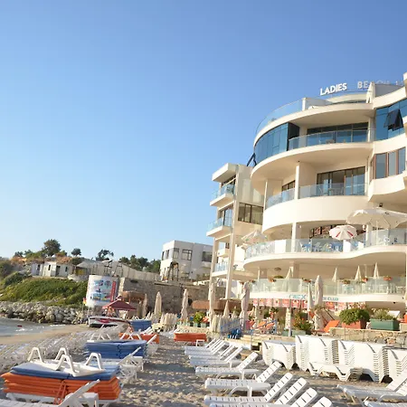 Ladies Beach Suite Hotel-2